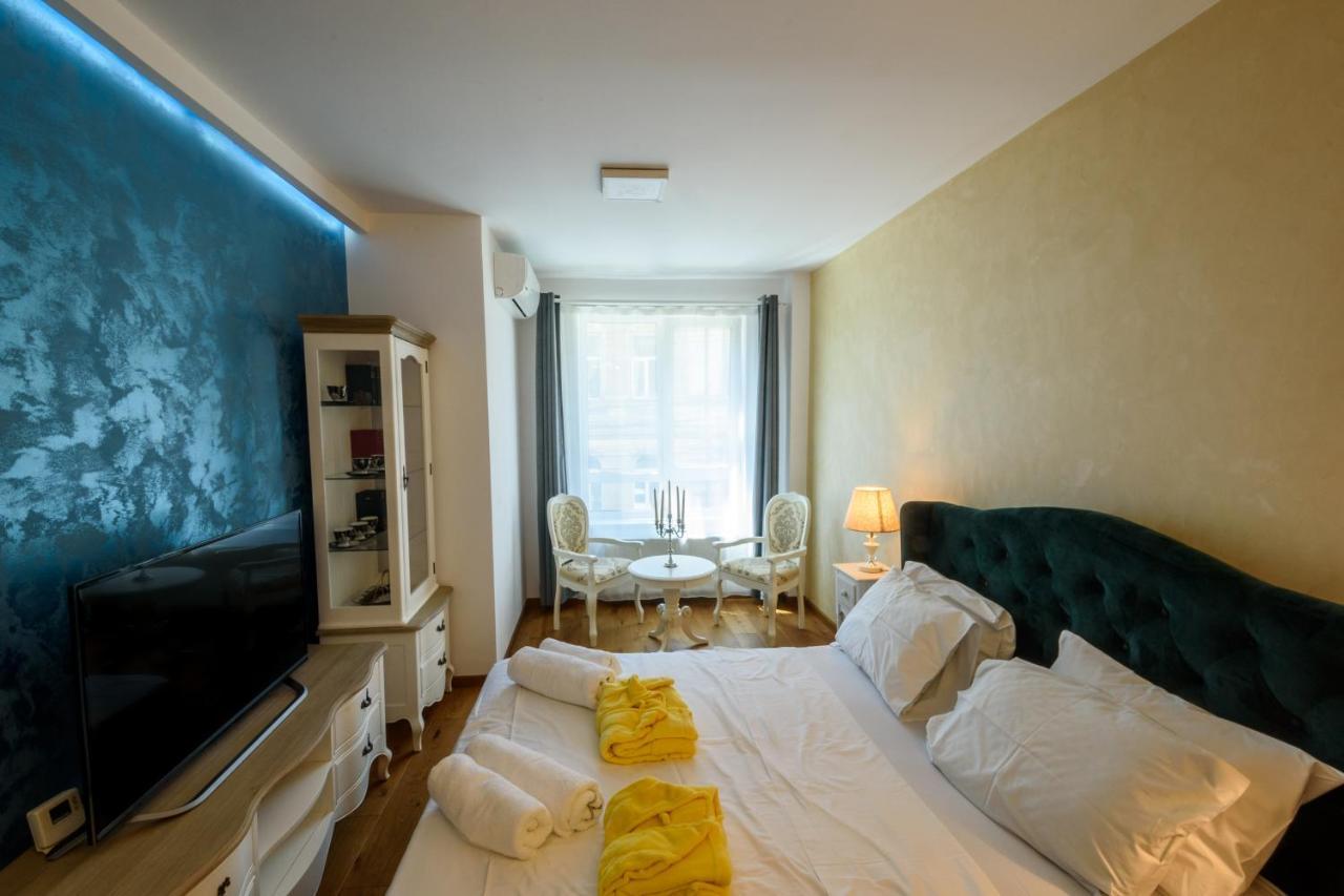 Ultracentral Luxury Apartment Cluj-Napoca Exterior foto