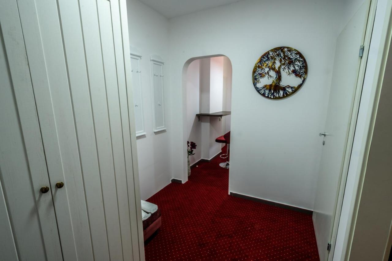 Ultracentral Luxury Apartment Cluj-Napoca Exterior foto