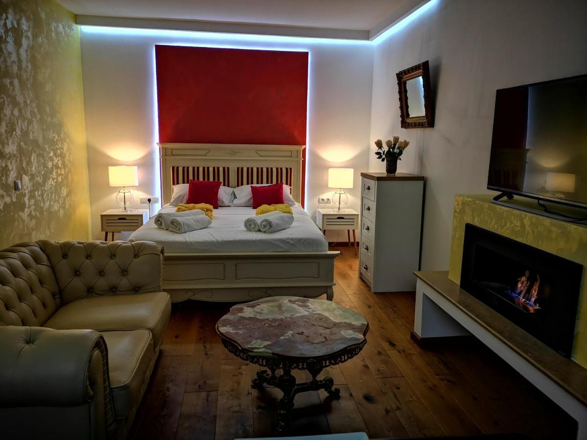 Ultracentral Luxury Apartment Cluj-Napoca Exterior foto